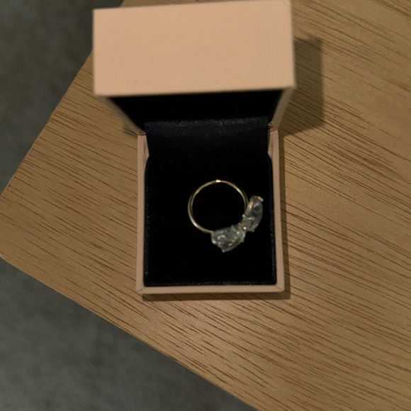 James Michelle Jewelry Green Amethyst Butterfly Ring - Picture 4 of 4